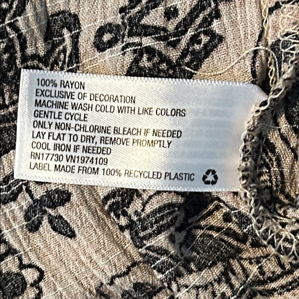Knox Rose Black and Cream Paisley Casual Dress - Picture 5 of 6